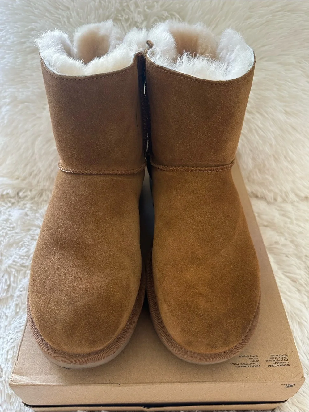 UGG Mini Bailey Bow II Chestnut Suede Sheepskin Winter Boots Women’s Size 9